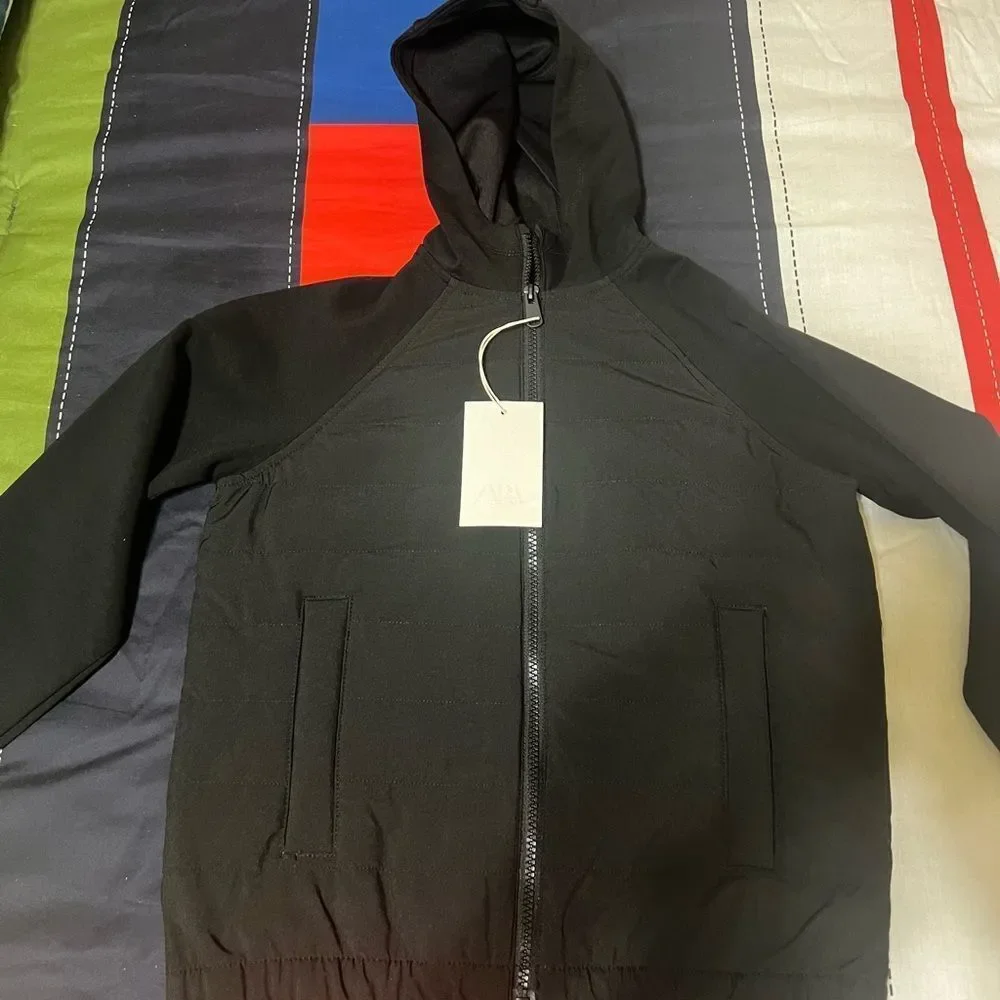 Zara Neoprene Black Hooded Puffer Jacket NWT Size 7-8 years old